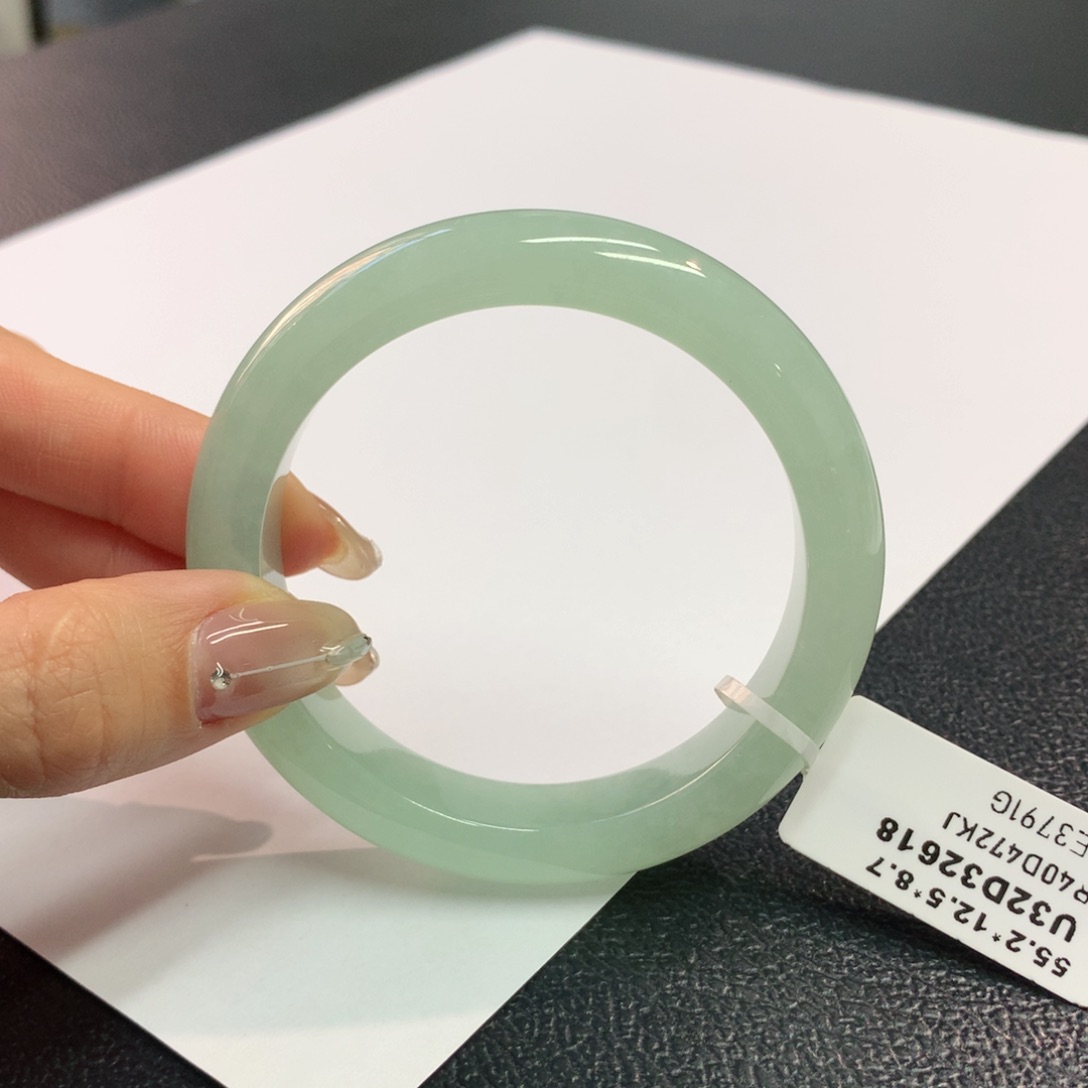 翡翠手镯未镶嵌缅甸翡翠手镯