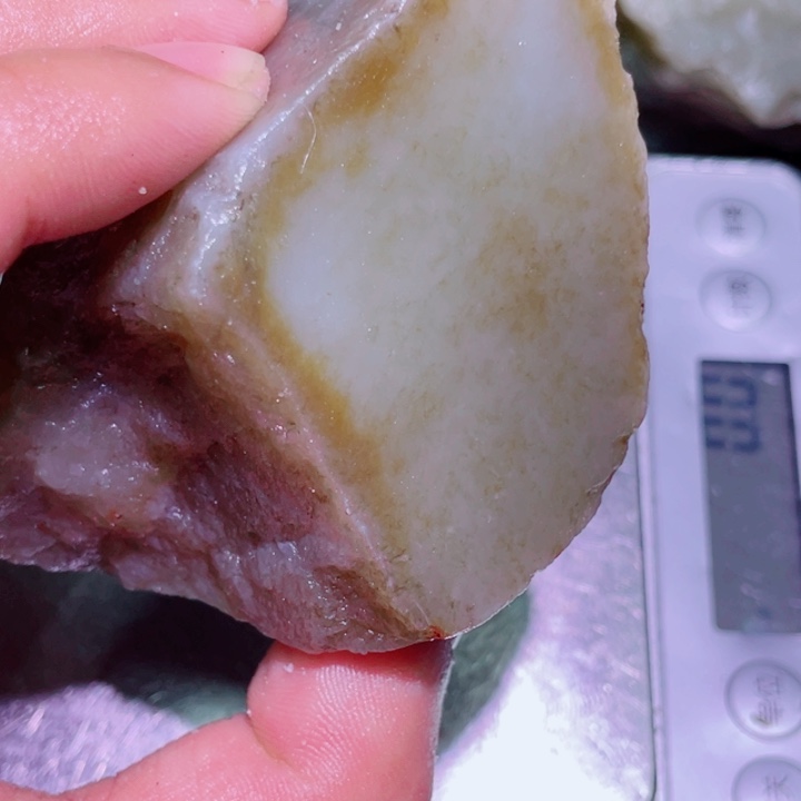 和田玉（糖玉）未镶嵌珠宝半成品