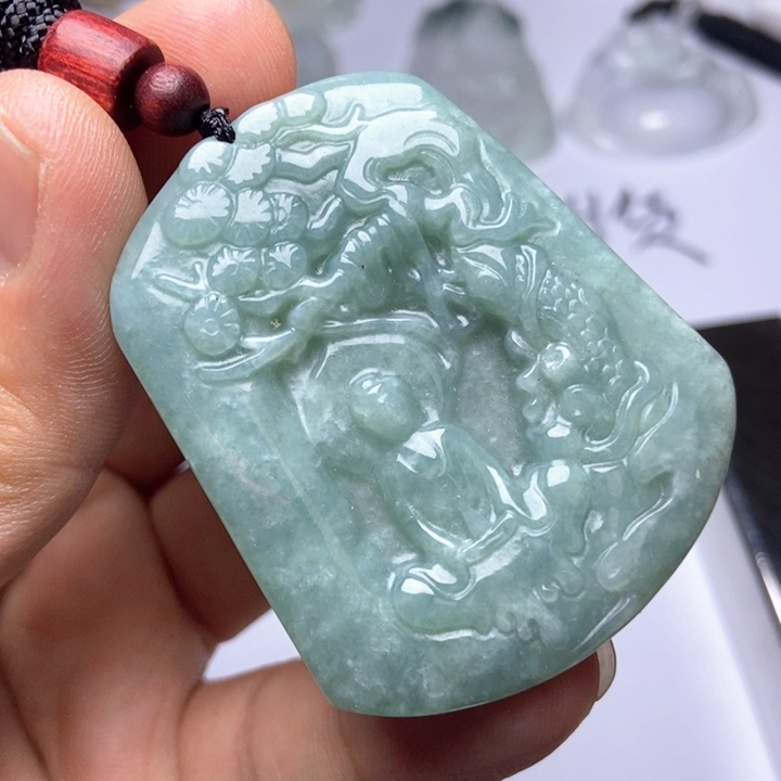 翡翠未镶嵌颈饰翡翠