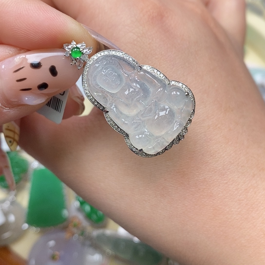 翡翠吊坠(不含链)18K金镶嵌观音