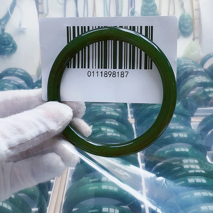 和田玉（碧玉）手镯未镶嵌60