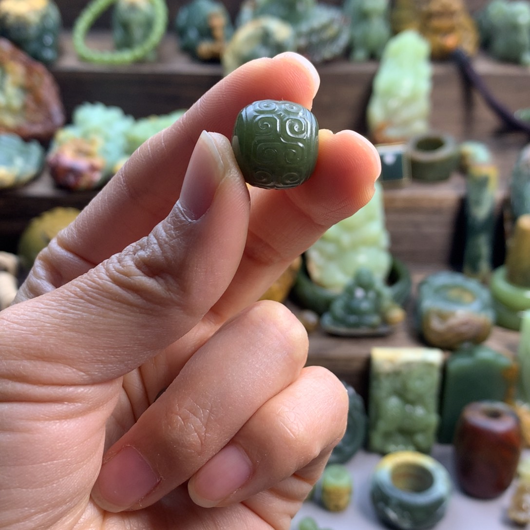 岫岩河磨玉（透闪石质玉）挂件未镶嵌F****P