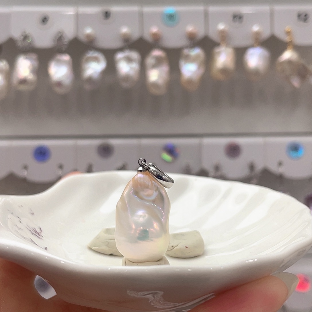 筱***雅淡水珍珠未镶嵌颈饰