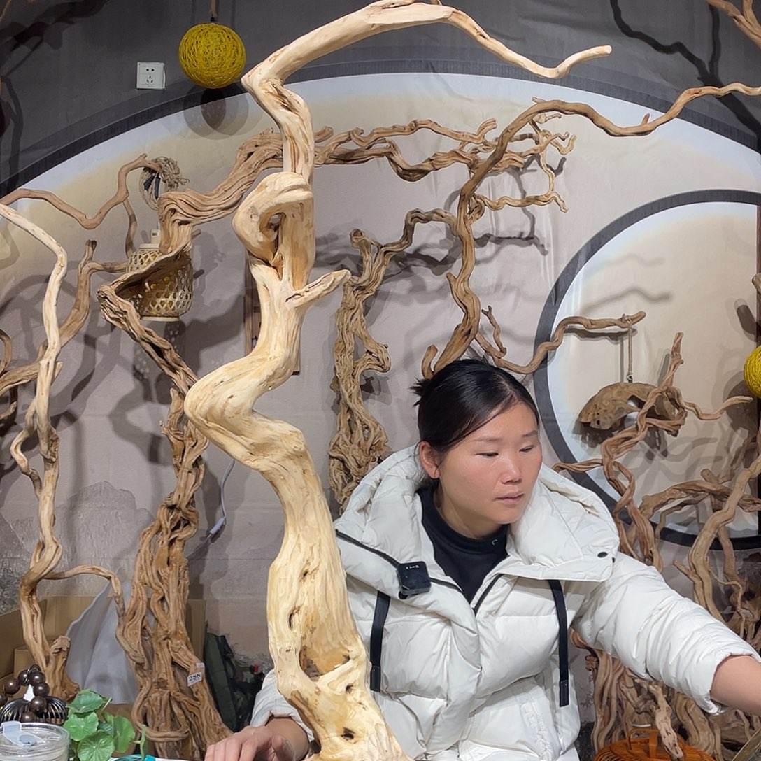 恭***财核桃木/黑胡桃（胡桃木）