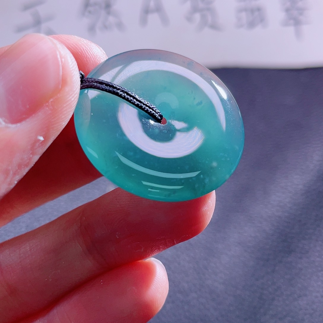 翡翠颈饰未镶嵌999999999