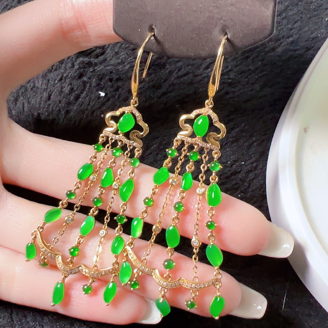 翡翠18K金镶嵌耳饰签收后24小时鉴赏期，过时不退