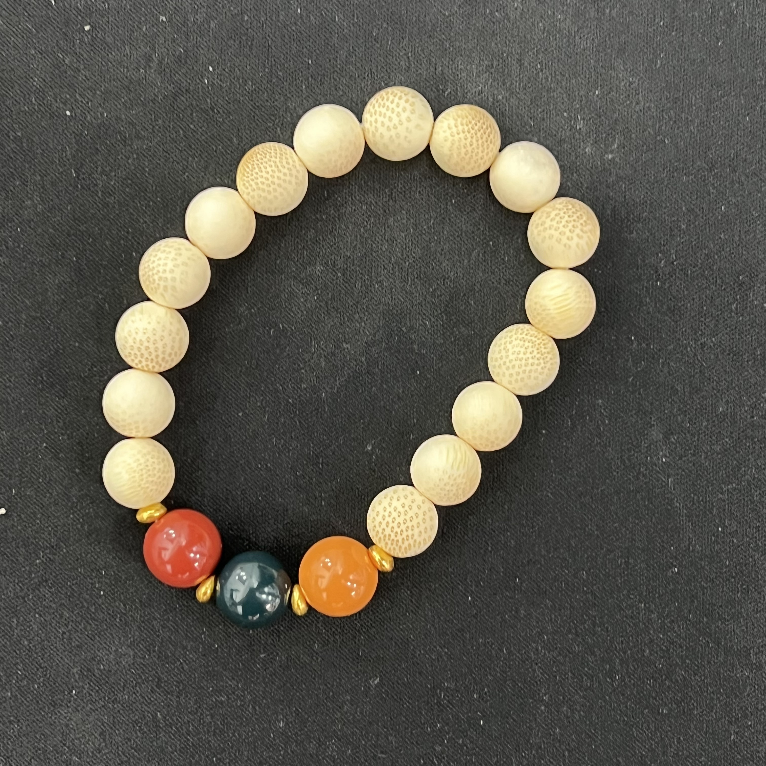 YW015黄花梨精品手串《无礼盒》