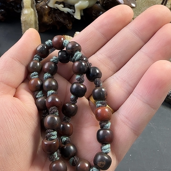 苏***饰和田玉（糖玉）未镶嵌车挂