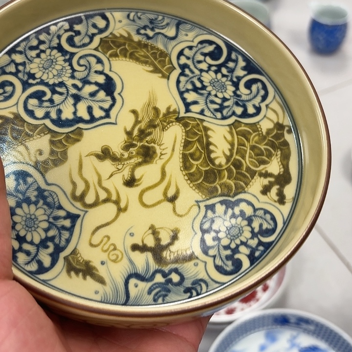 瓷片釉里金如意穿花龙大胡乘景德镇