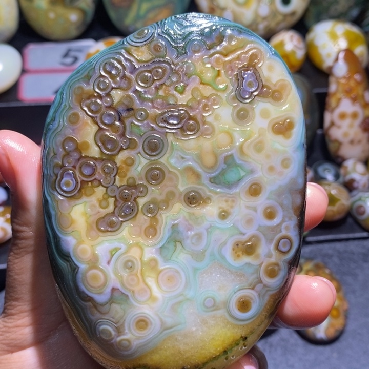 玛瑙/玉髓未镶嵌珠宝半成品25