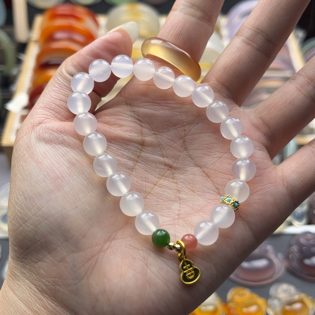 玛瑙/玉髓手镯未镶嵌