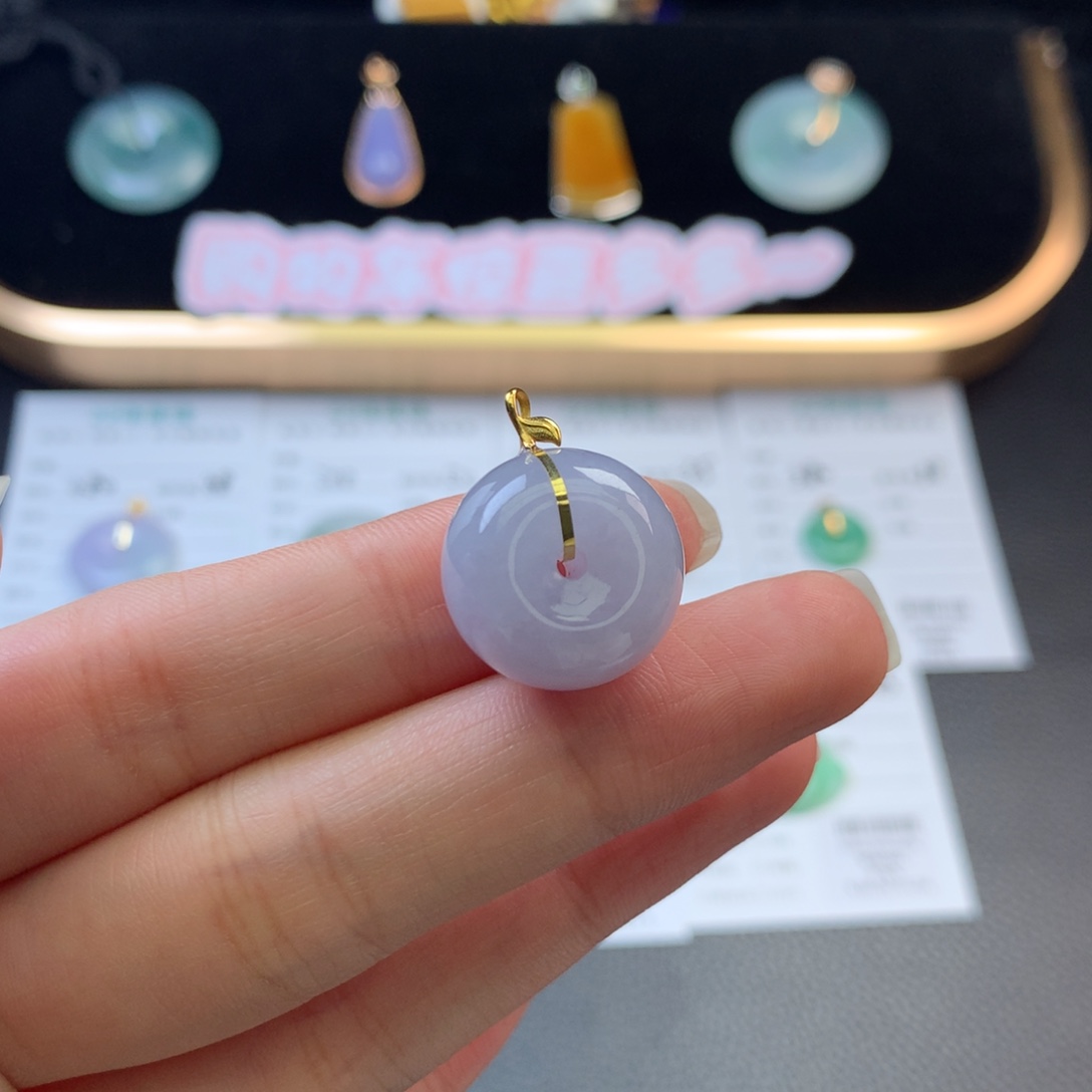 翡翠18K金镶嵌挂件