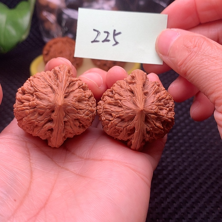 【闪购商品】把件文玩核桃38水龙225