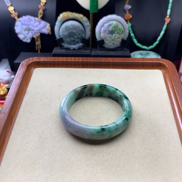 翡翠手镯未镶嵌翡翠手镯54