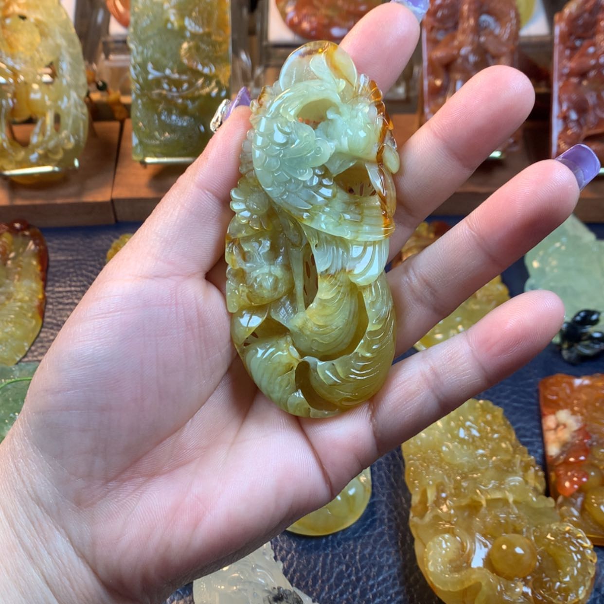 【闪购商品】蛇纹石玉颈饰未镶嵌