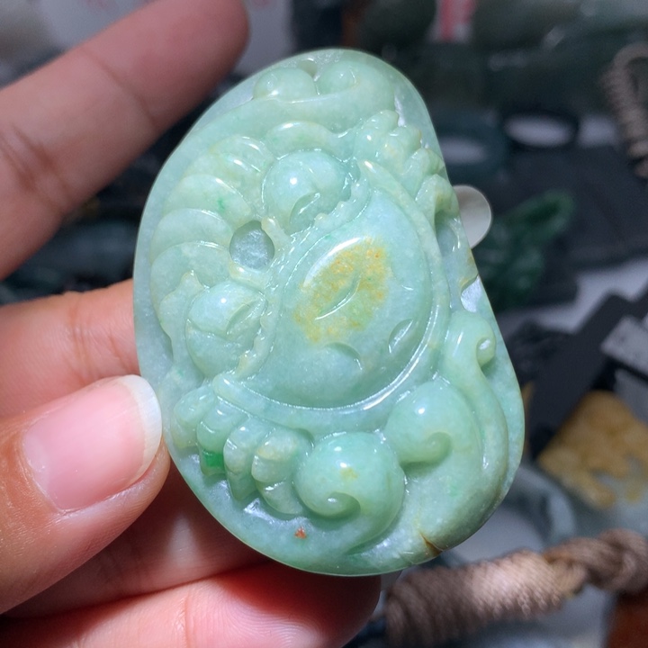 翡翠颈饰未镶嵌保真天然A货翡翠