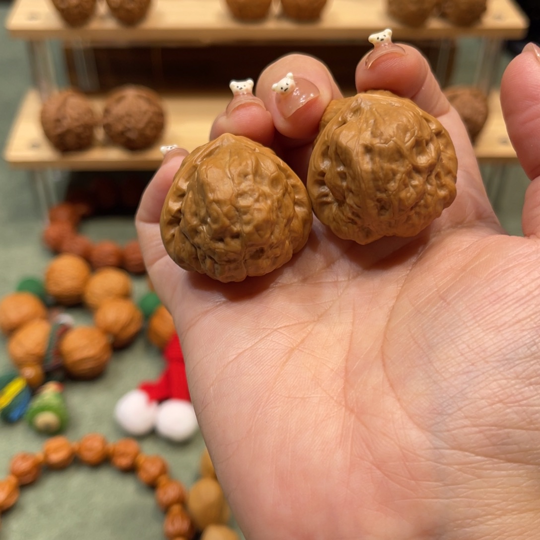 咚****文玩核桃把件古蟾精品