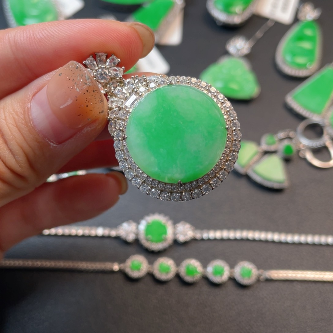 翡翠吊坠(不含链)银S925镶嵌