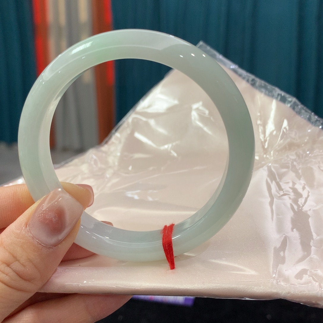 未镶嵌手镯翡翠完美者慎拍 圈口58.7