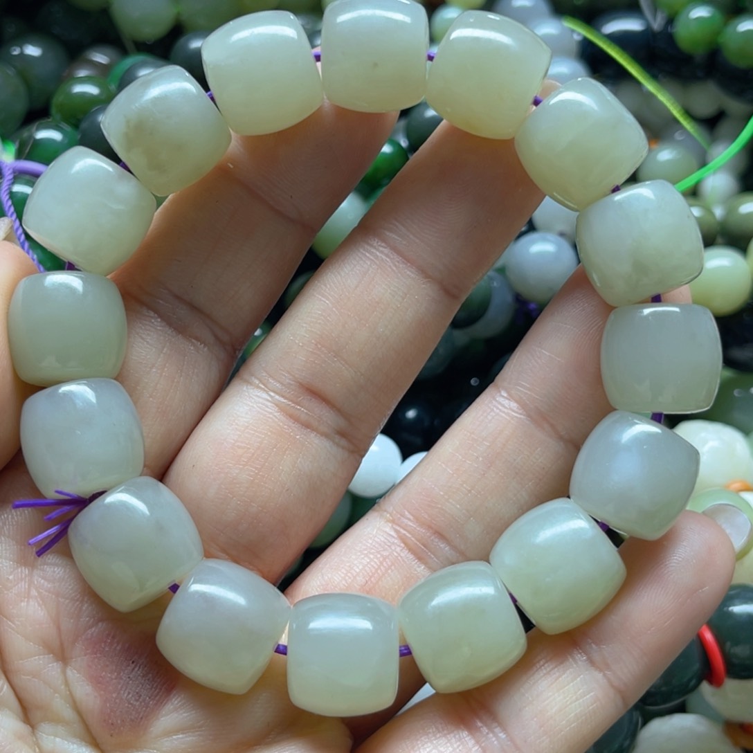 和田玉手链未镶嵌