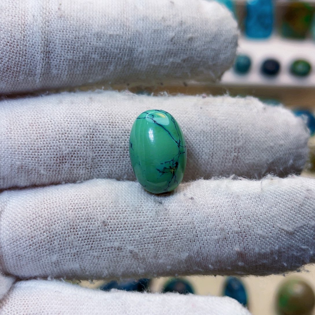 绿松石未镶嵌饰品