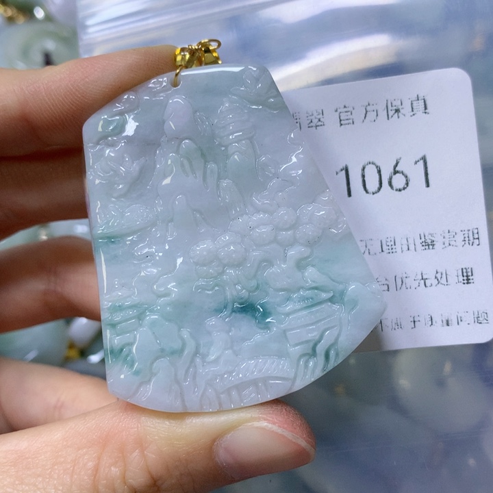 翡翠颈饰未镶嵌翡翠