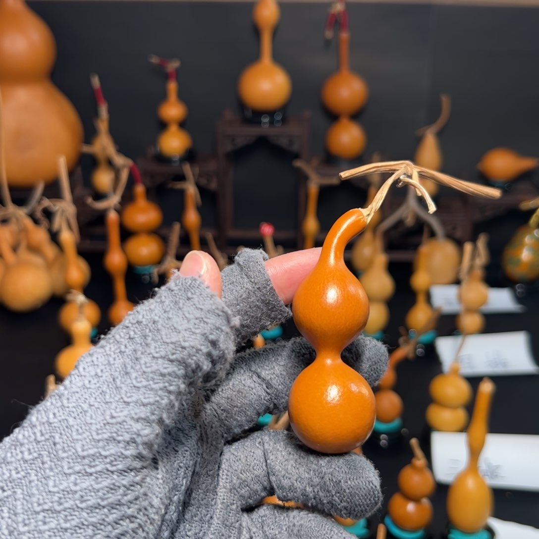 明*隐老六葫芦老六葫芦