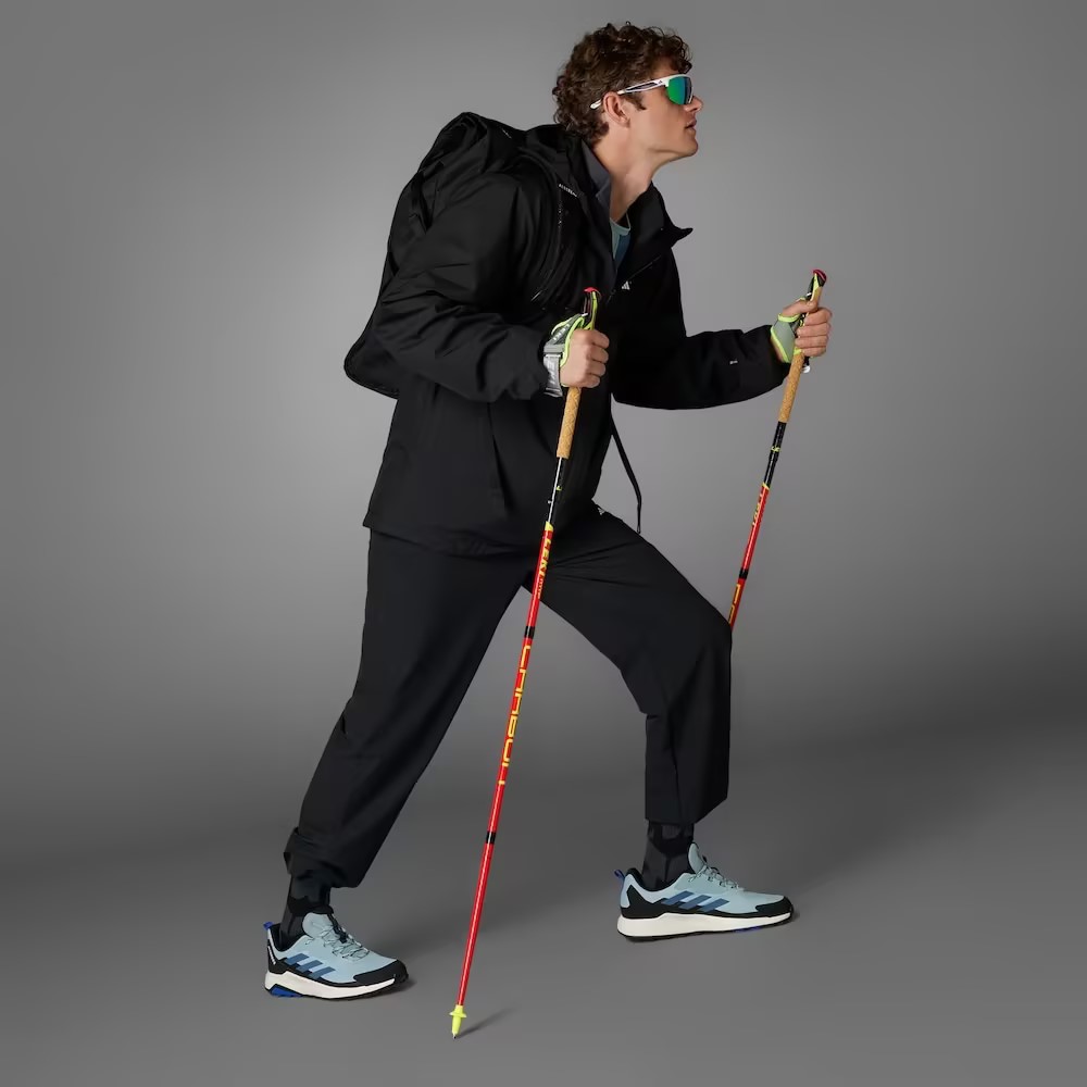 【滔搏联动】adidas/阿迪达斯防水防风透湿透汽连帽冲锋衣 JM8692