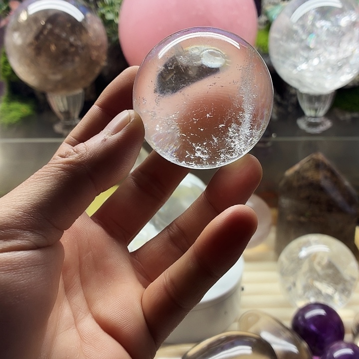 未镶嵌摆件水晶白水带幽灵底