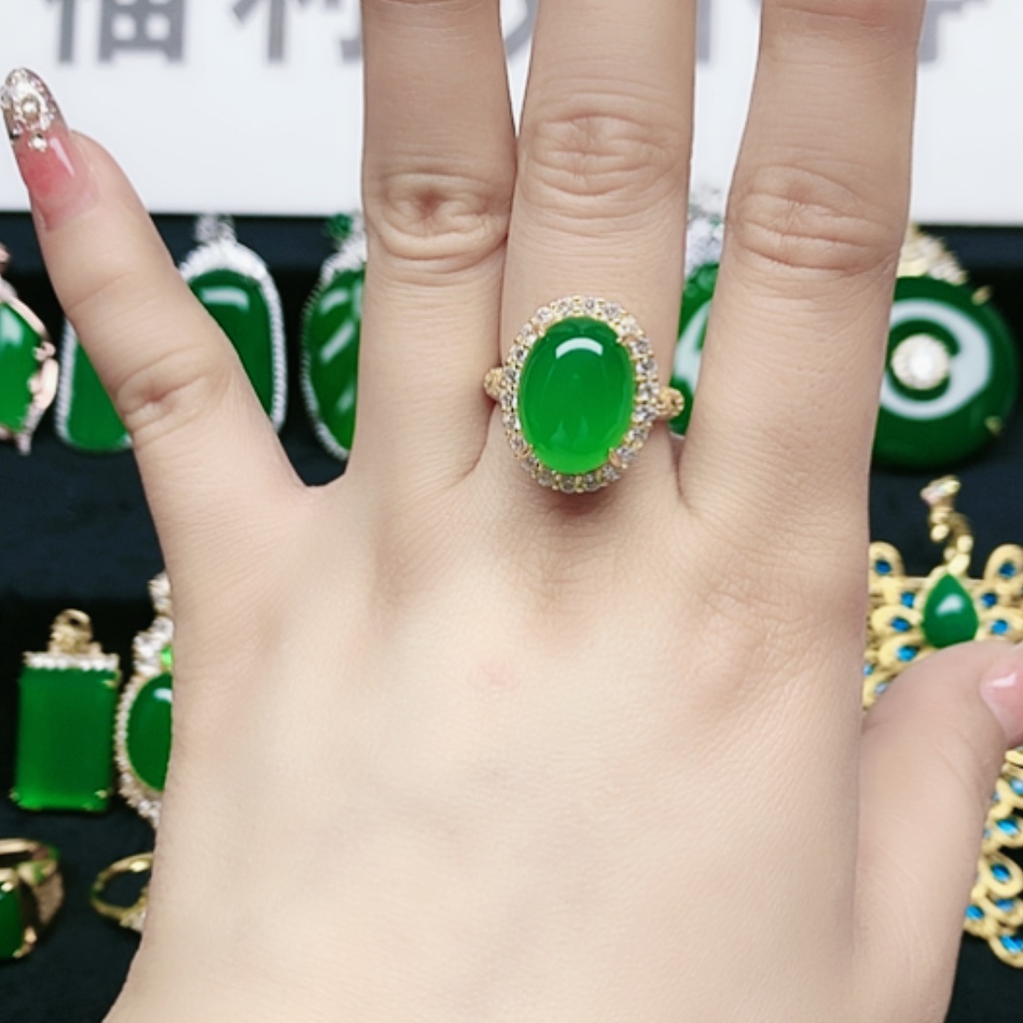 【闪购商品】玛瑙/玉髓颈饰合金