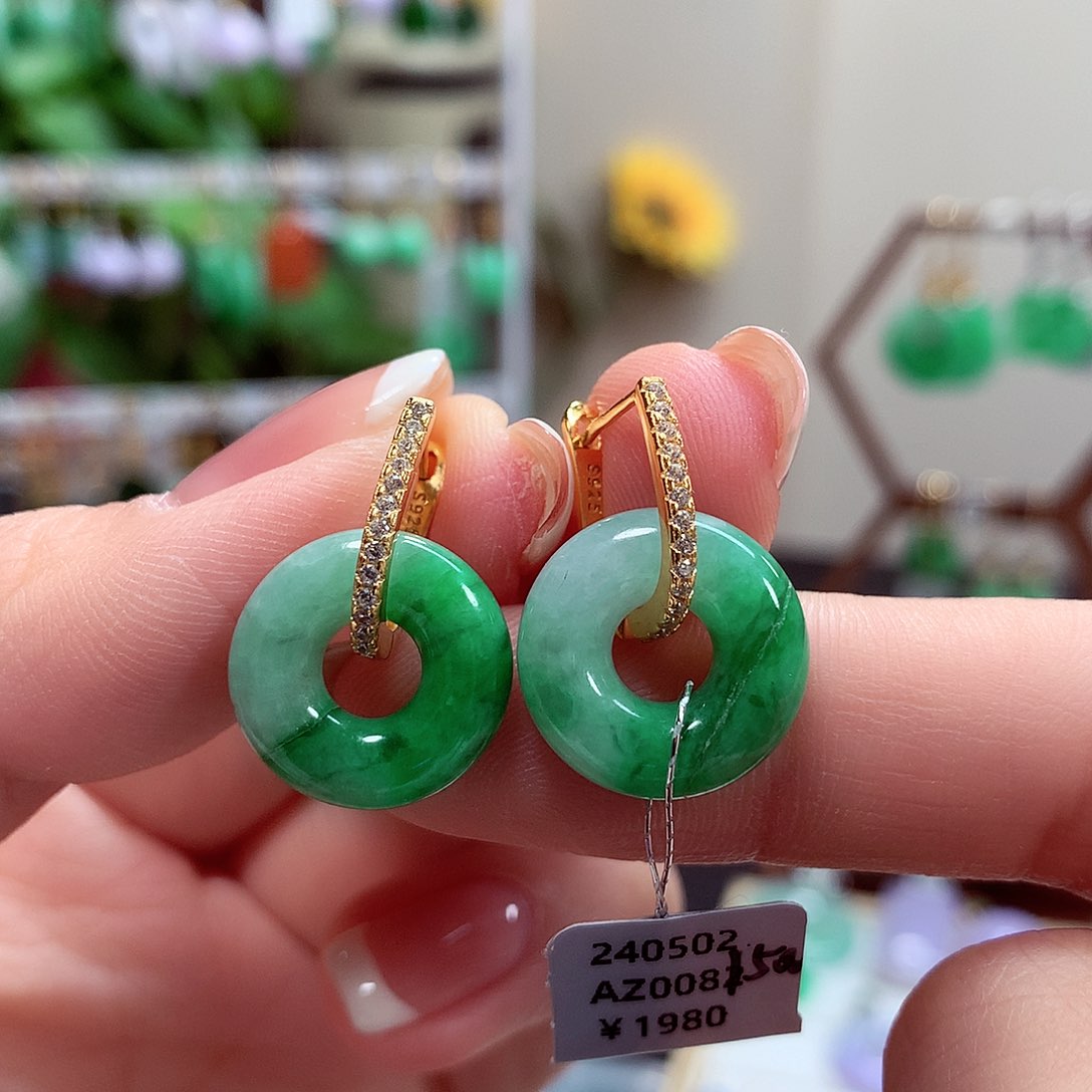 翡翠耳饰银S925镶嵌天然翡翠