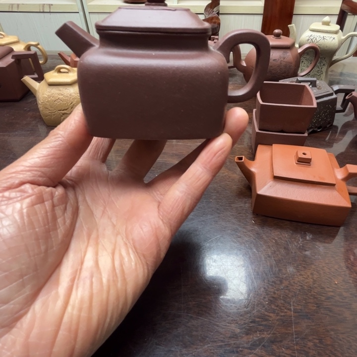 茶壶紫砂紫泥130c c