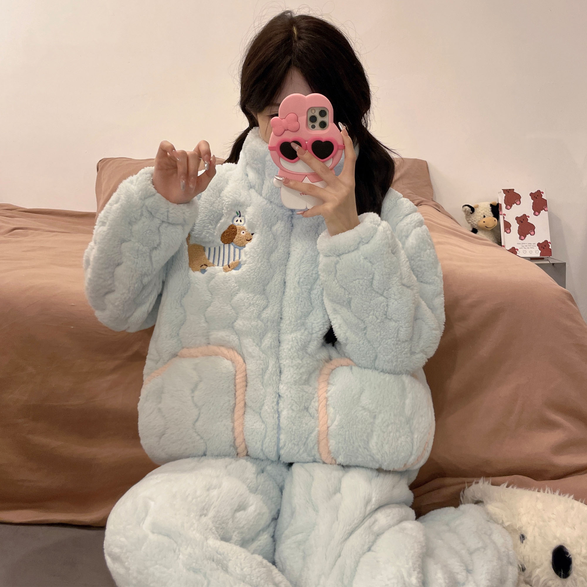 三层夹棉睡衣女款秋冬季加厚加绒2025新款卡通腊肠狗珊瑚绒家居服