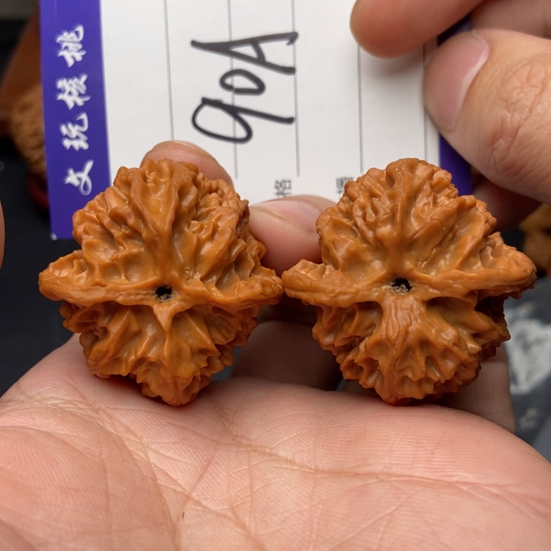 吊坠文玩核桃38苹果园