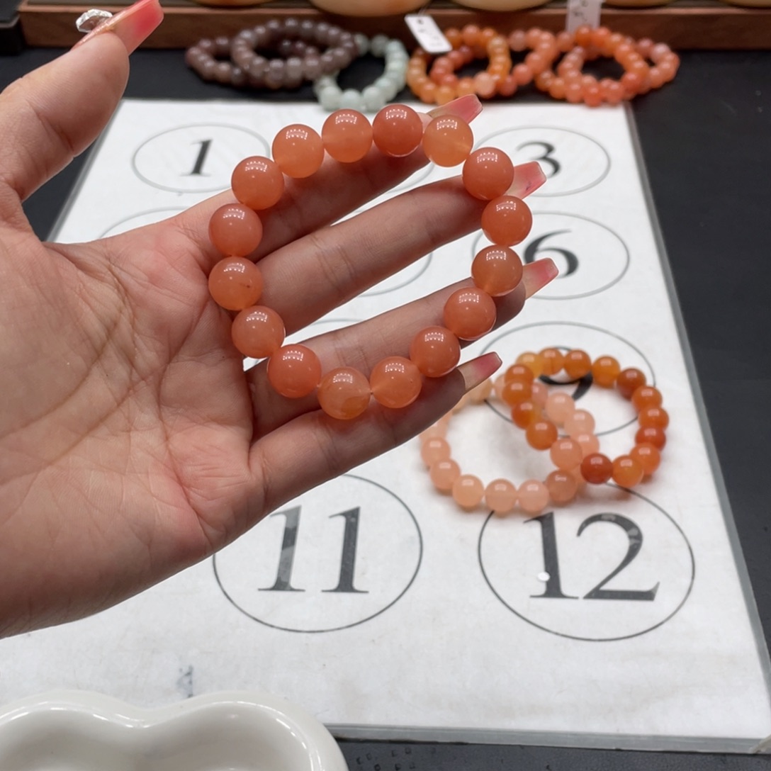 石英质玉未镶嵌手镯荣*