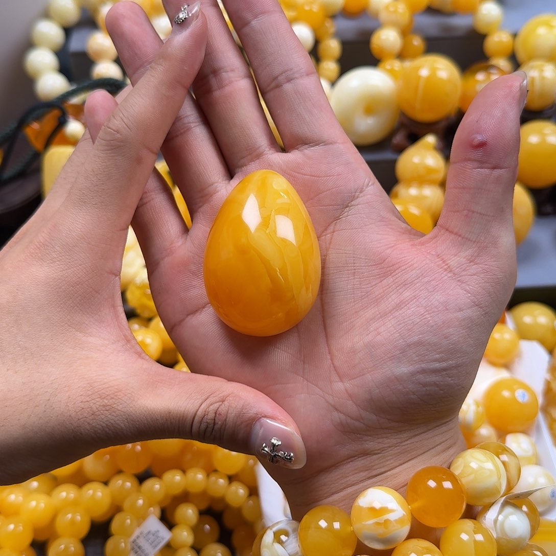 琥珀珠宝奇石未镶嵌水滴