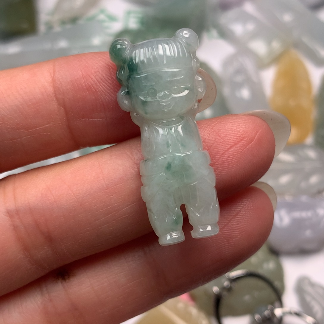 简***活翡翠未镶嵌颈饰翡翠