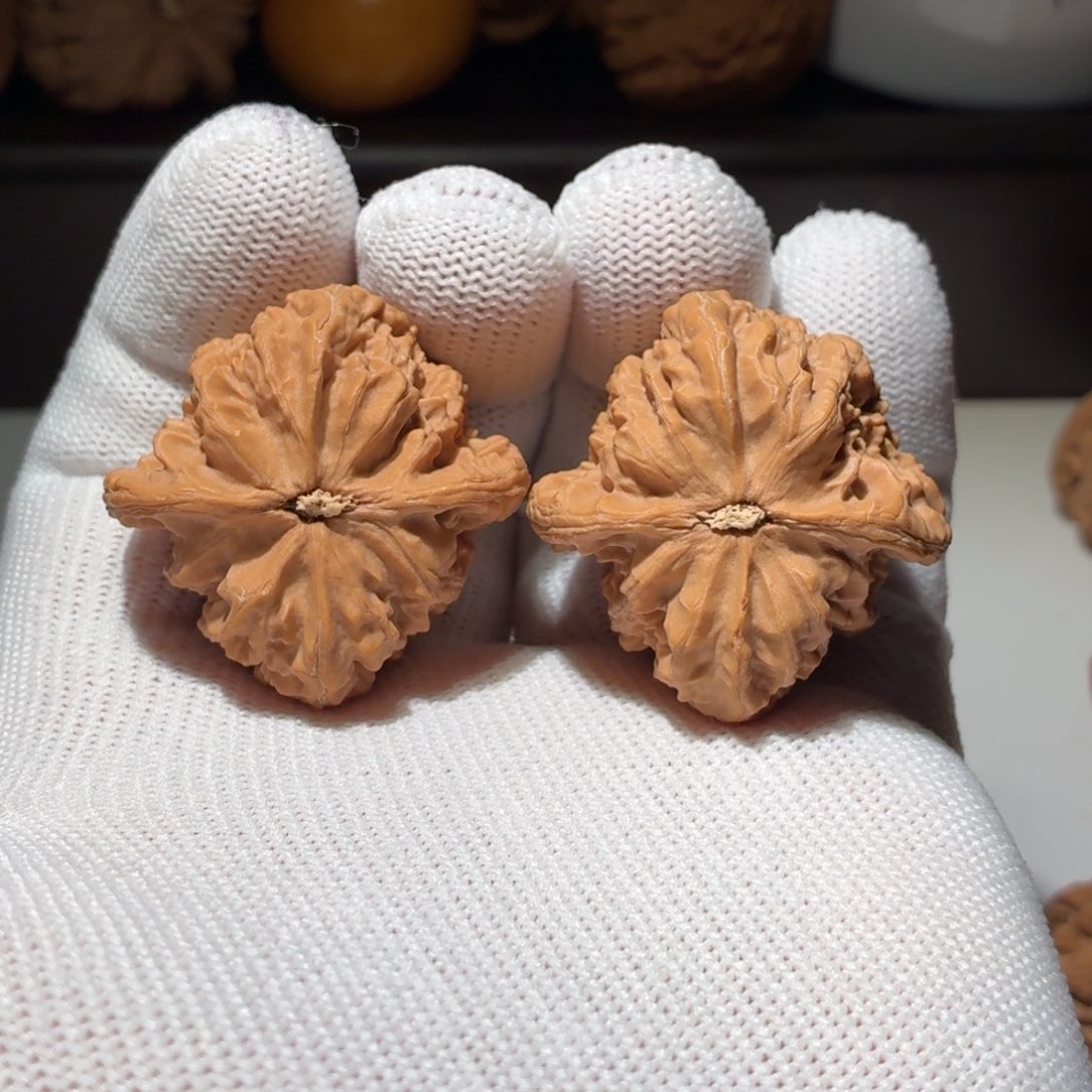 文玩核桃吊坠38火焰 体验