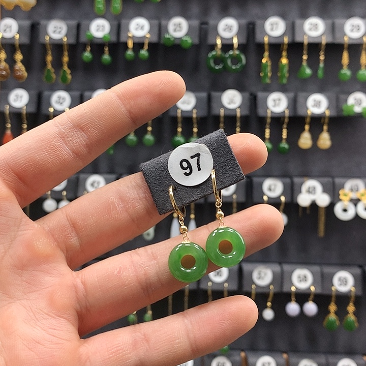 和田玉耳饰18K金镶嵌