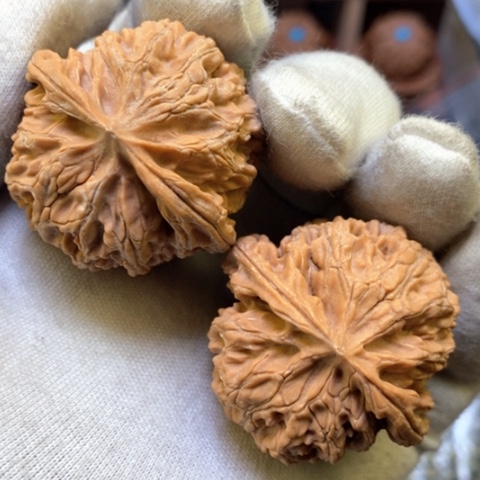 文玩核桃吊坠3*140全品精配山地红皮苹果园