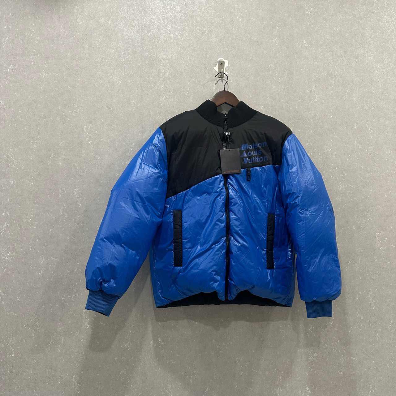 LOUIS VUITTON lv SS23印花正反两穿羽绒服46码/全新带吊/003290