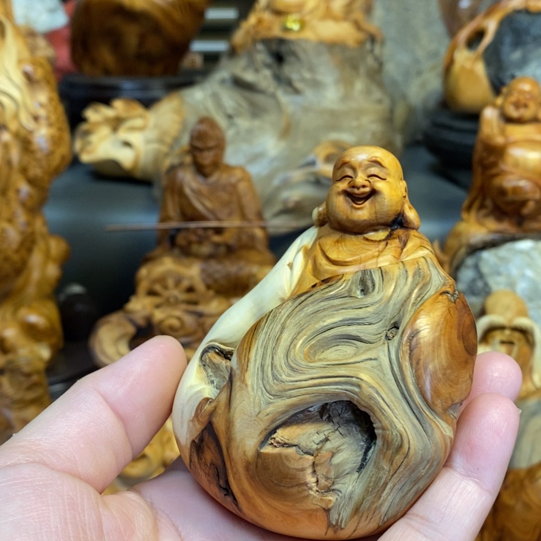 柏木（崖柏）川****店太行山上