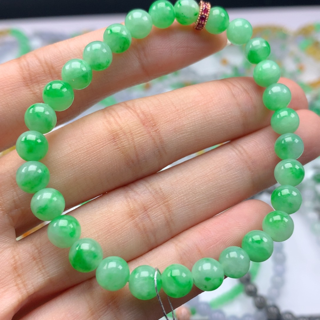 翡翠手链未镶嵌卡