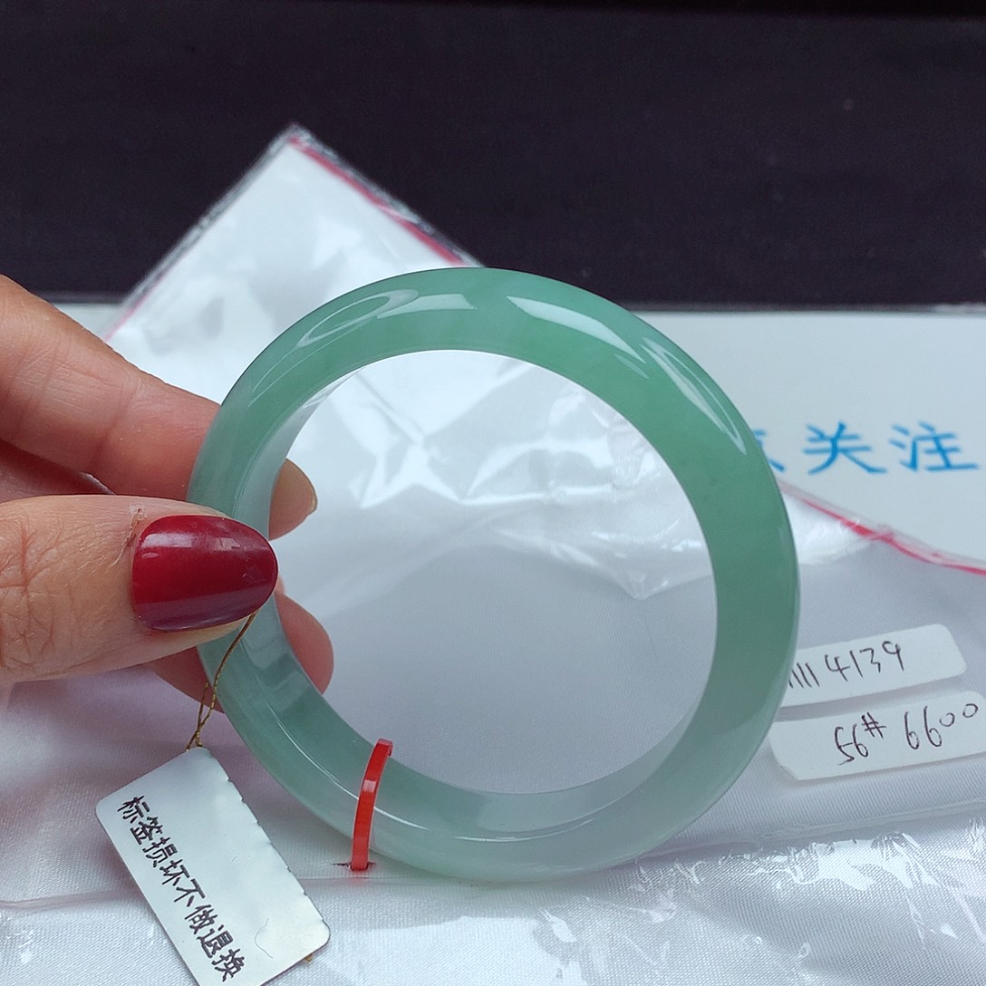 翡翠手镯未镶嵌56圈4139