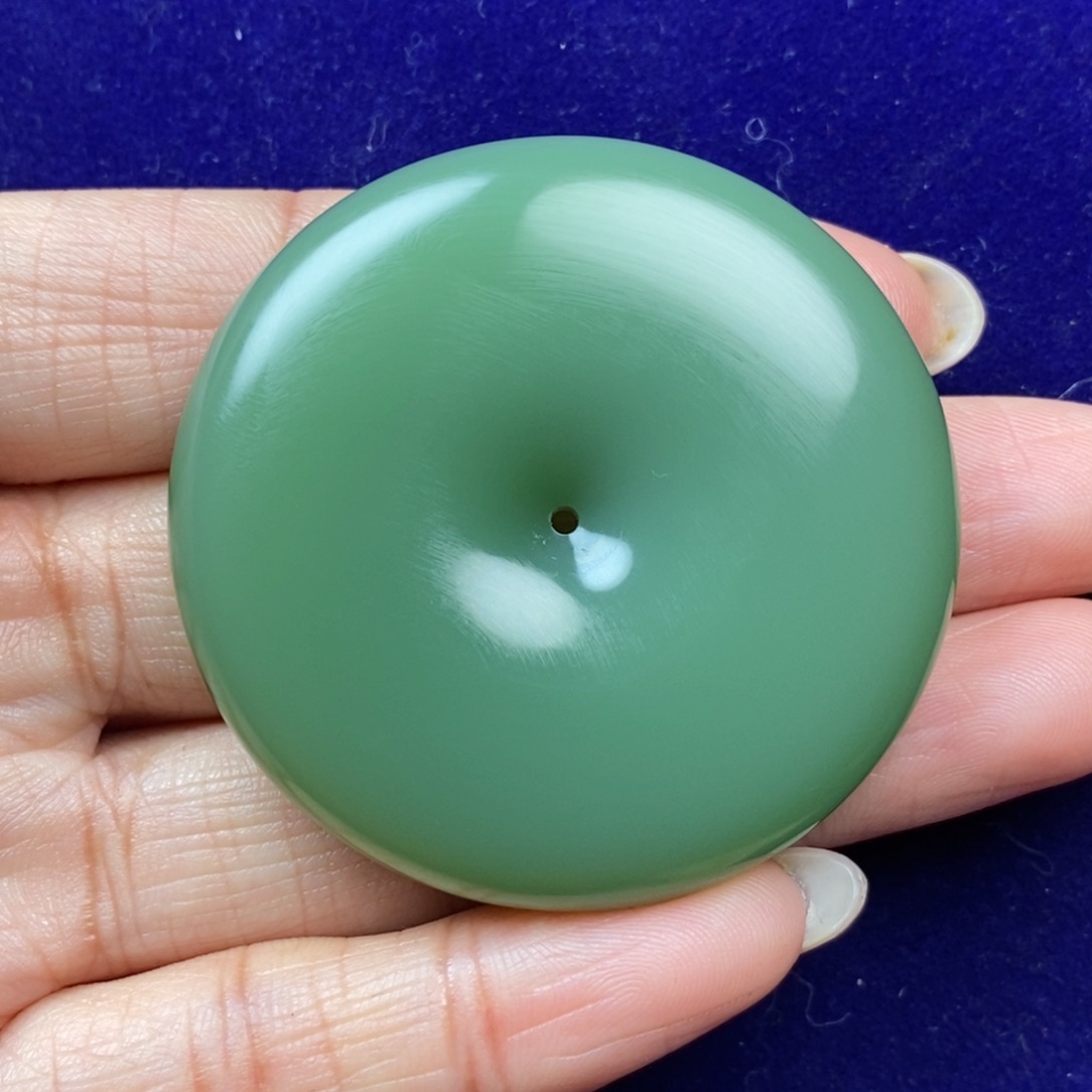 不***$和田玉未镶嵌挂件