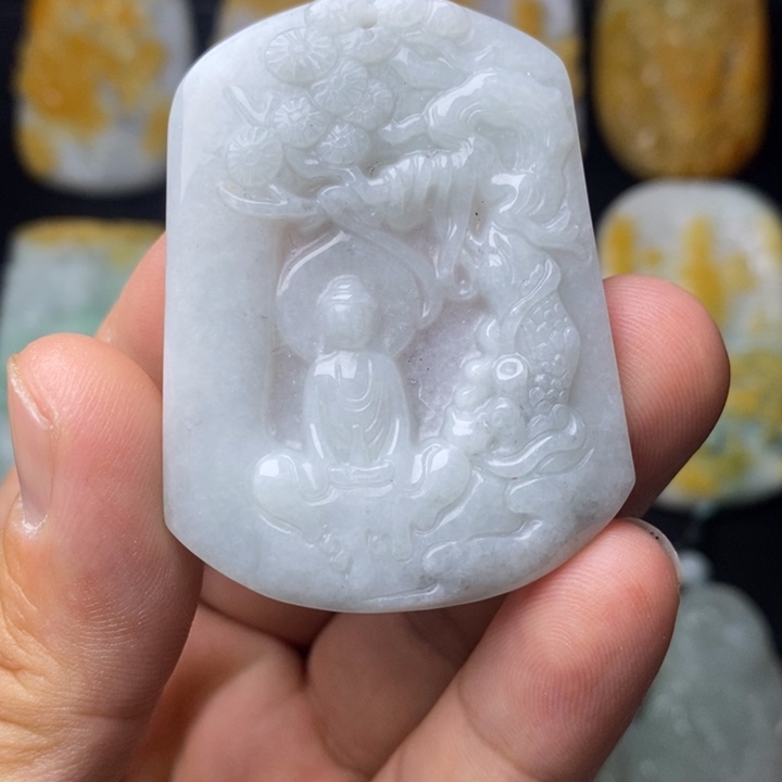 翡翠未镶嵌颈饰翡翠