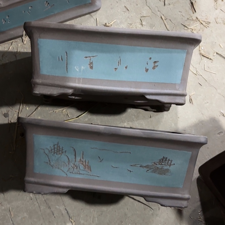 紫砂花盆    80-2。          