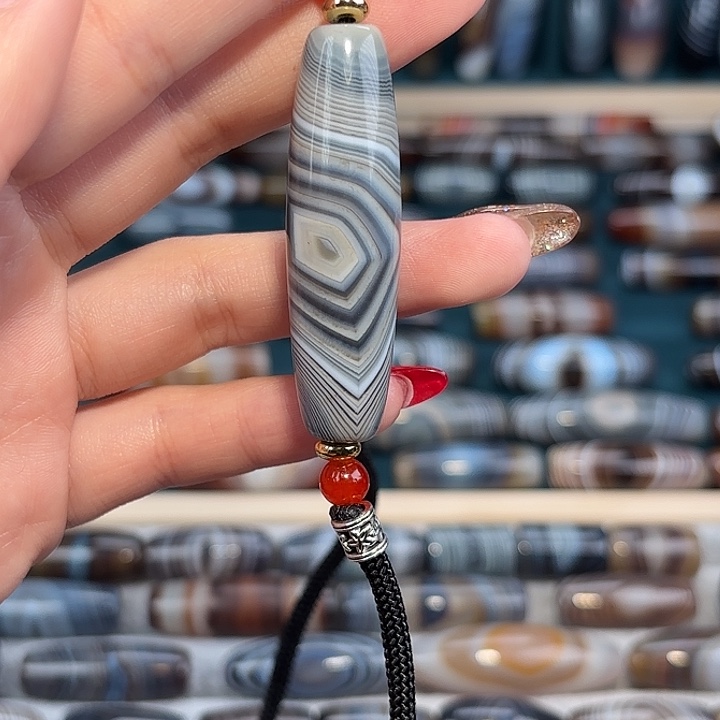 反***明玛瑙/玉髓合金珠宝奇石