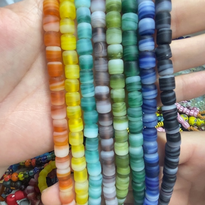 颈饰琉璃搅套 尼泊尔 琉璃 