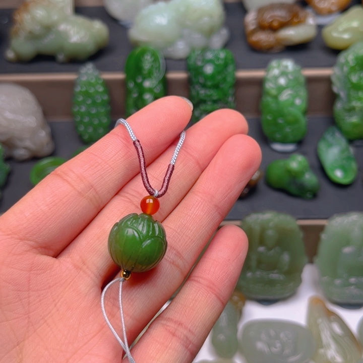 和田玉挂件未镶嵌